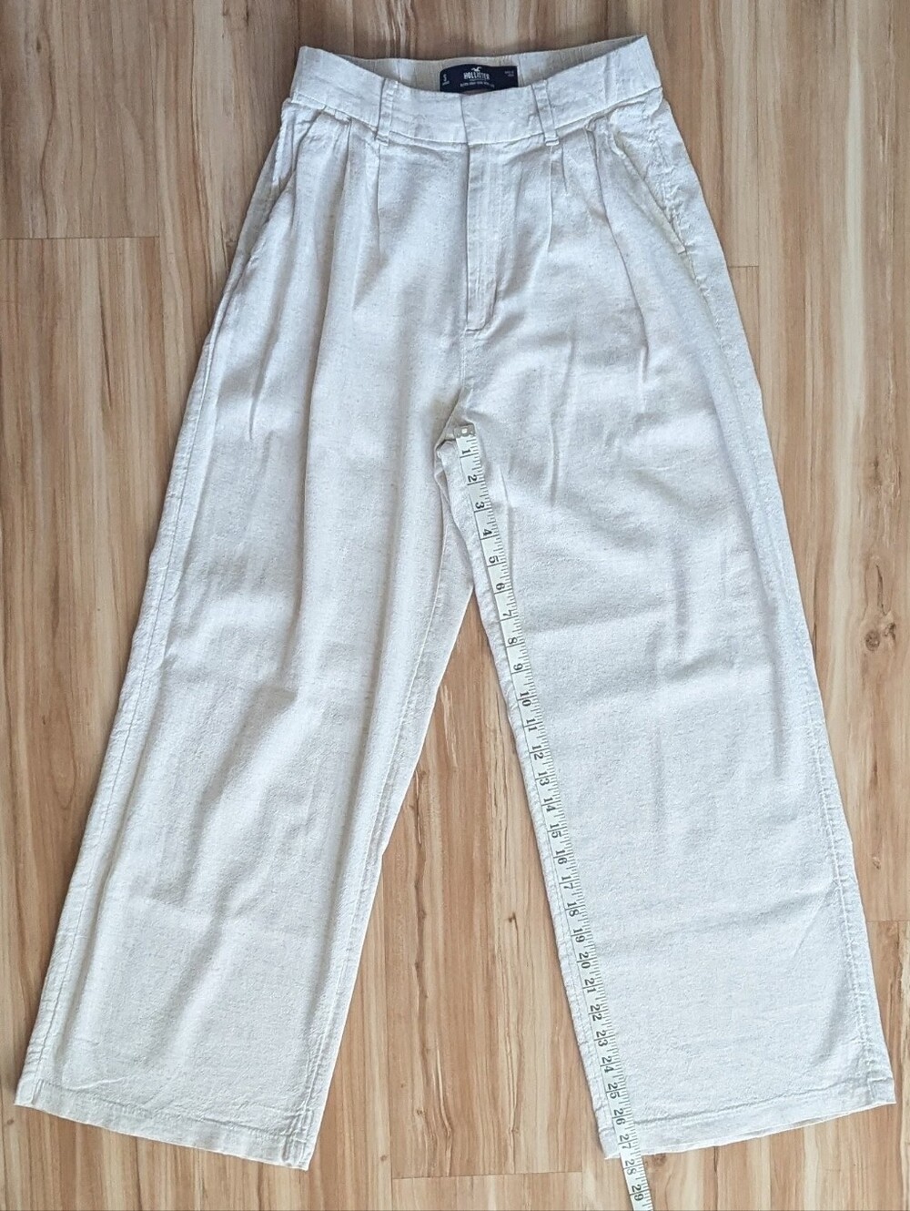 Hollister Ultra High-Rise Wide Leg Linen Pants - Picture 2 of 10